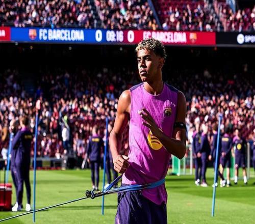 时隔894天!巴萨诺坎普球场开放:2万球迷涌入买票看训练