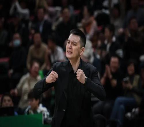 新老交替不給力，外援拉胯把遼籃問題放大！楊鳴辭職為管理層背鍋