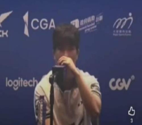 你来旅游的DK教练：来中国吃了蛋挞和小笼包太好吃比赛里也一直在吃