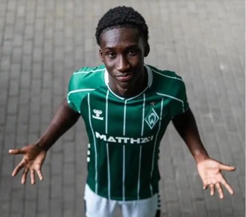 曼联盯上卡里姆库利巴利，，，，18岁天才中卫引发英超混战