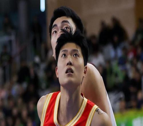 CBA俱樂(lè)部杯塔克天神下凡砍下48分！浙江方興渡逆轉(zhuǎn)取勝，首進(jìn)杯賽四強(qiáng)！