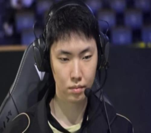 Chovy:冰鳥打瑞茲10把贏9把,目前團隊配合上出現了些偏差