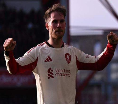 10!1.1亿先生临阵伤退,麦卡96分钟绝杀,利物浦客场复仇