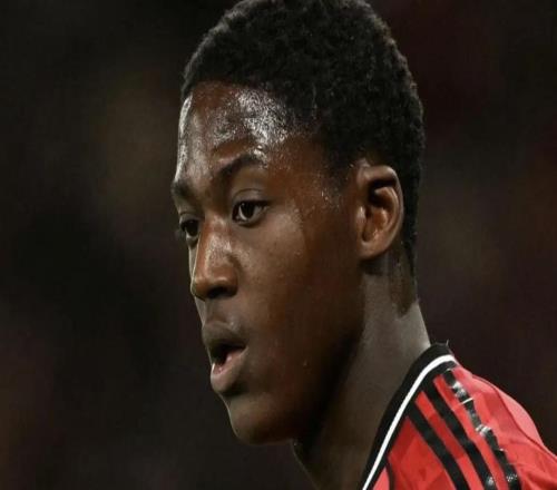 TA:梅努倾向于外租去海外踢球曼联预计在非洲杯后做决定