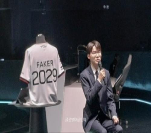 Faker：續約4年因T1提出很好的條件希望今後給粉絲帶來好的體驗