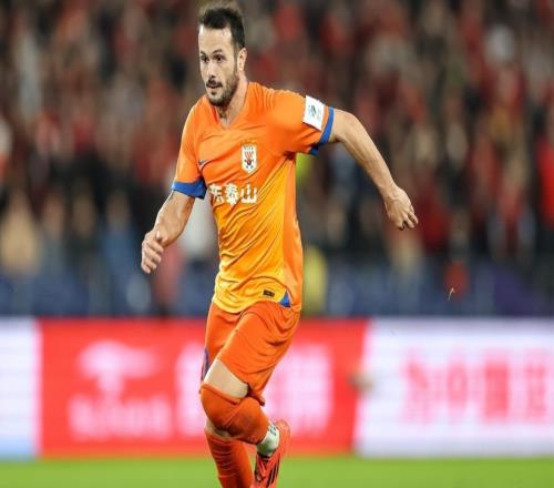 喜訊！山東泰山做出冬窗最明智決定，球迷可以放心了，爭冠有戲