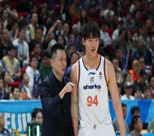 CBA第一爭冠熱門球隊！一年連拿三冠有望衝第4冠：比廣東北京還猛