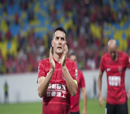 中超“跑男”！周定洋8月中超场均跑动12568米，为联赛第一