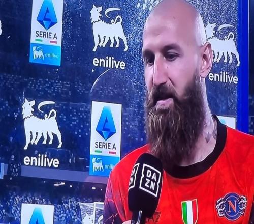 小米林:扑点靠的是直觉卢卡库很重要,希望伤员都尽快归队