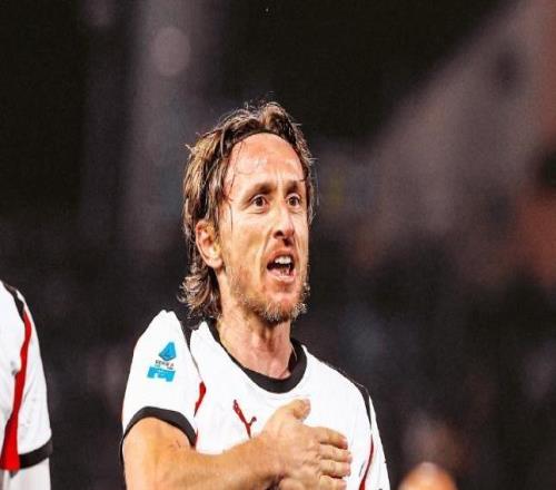 铁卫90分钟破僵局,莱奥自我救赎!AC米兰20升班马,下轮战国米