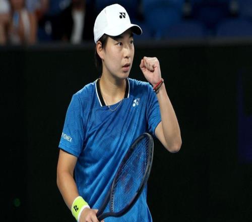 澳网公开赛正赛开启，白卓璇打响中国网球军团“开门红”