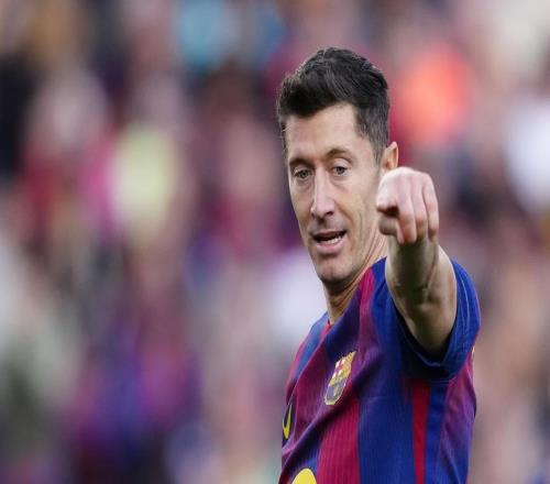 莱万：我正在思量在巴萨的未来，现在还没做出任何决议