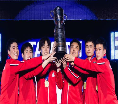 10勝0負奪冠+MVP！國乒26歲第一巨頭吃蛋糕慶生：王皓打造新真核