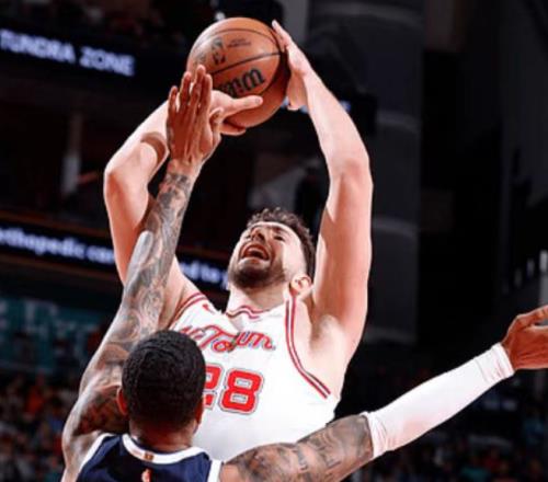 隨著火箭4分險勝，灰熊6連敗，西部最新積分榜如下！馬刺下滑第3