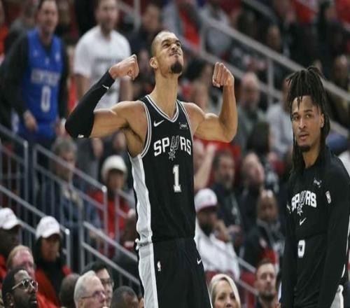 马刺54胜杀疯了!名嘴:文班亚马已步入传奇领域!