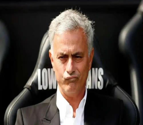 施特赖特建议滕哈赫少管纪律问题,理论上莱比锡适合穆里尼奥