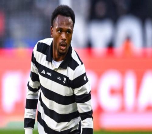 斯基拉:只要最终排名意甲前十,尤文就必须4400万买断奥蓬达