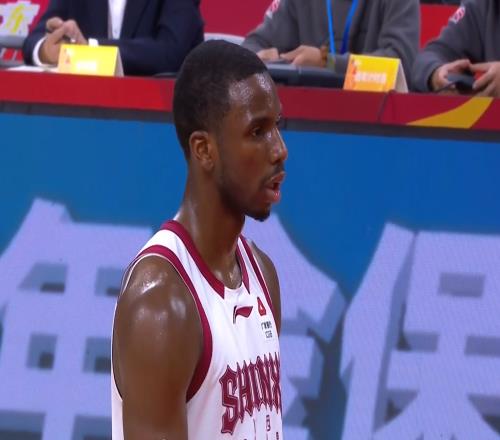 严惩迪亚洛!挑衅球迷+数钱动作篮球专家:坐等CBA公司罚单