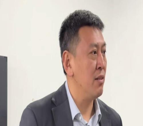 勝新疆更衣室！王世龍強調(diào)防守與反擊，點出求勝欲，無金鏈子環(huán)節(jié)