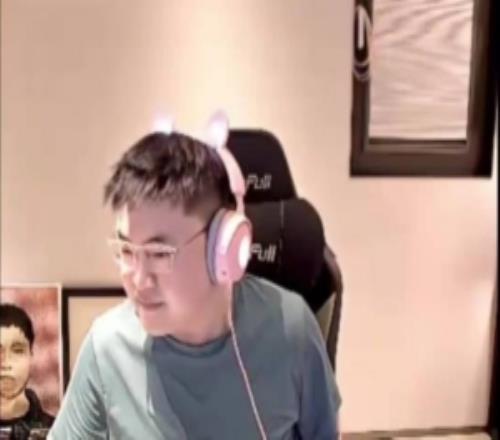 Uzi：我是變菜了！不菜還能坐這里早打LPL去了！