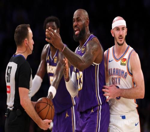 從24勝1負，到17勝12負，逐漸暴露短板！聯盟霸主慢慢成為NBA反派