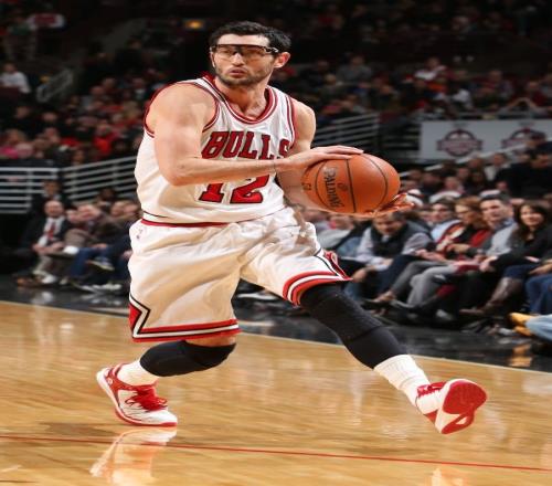 “03白金一代”NBA選秀前十重排：韋德升榜眼，51號秀逆襲進前十