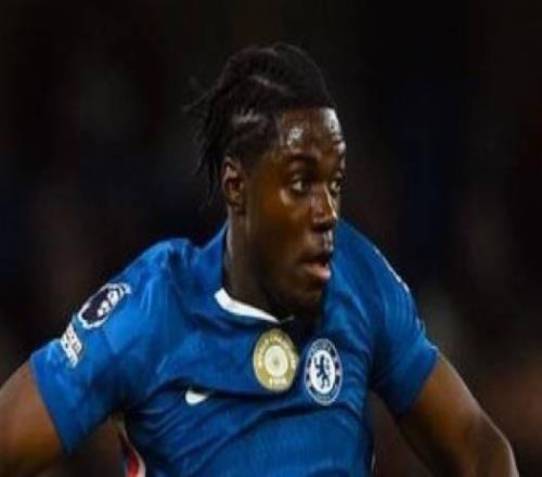 記者：埃蘇戈和拉維亞的長期缺陣是切爾西想要道路的原因之一