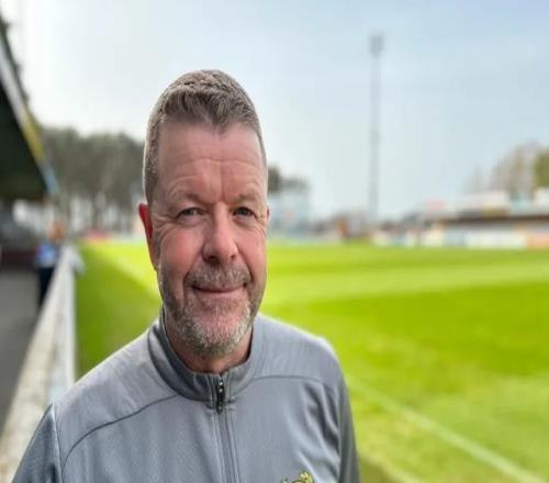 千人渔村诞生顶级联赛冠军,他们是真正的“全村希望”