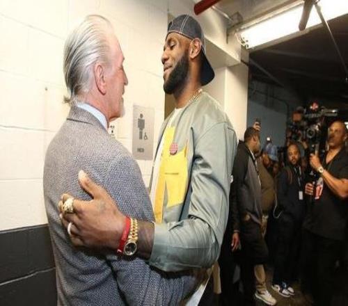 萊利：本想和詹姆斯繼續(xù)合作六到八年但生意終究是生意