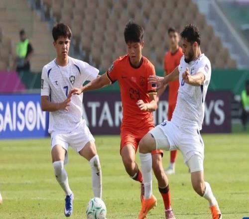 “标王”杨希正式加盟上海海港!未来他将接过王燊超的枪!