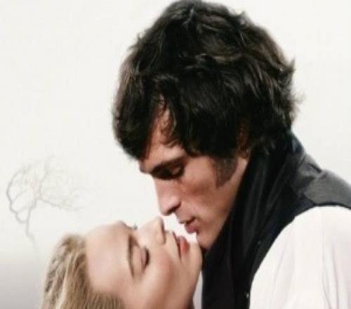 名著改編電影《呼嘯山莊》確認(rèn)引進(jìn)2026年全國(guó)上映