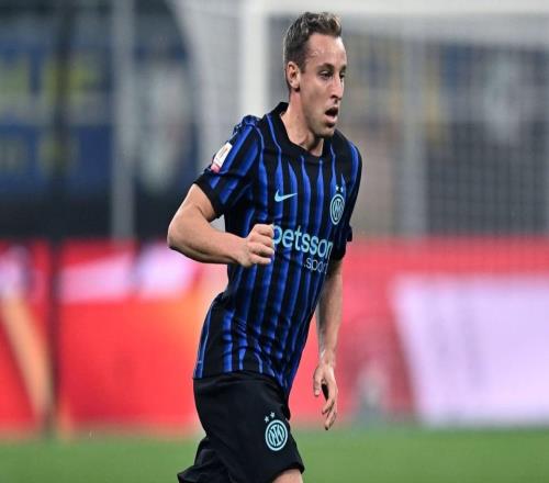 莫雷托:斯帕莱蒂施压想签弗拉泰西,尤文考虑租借加强制买断