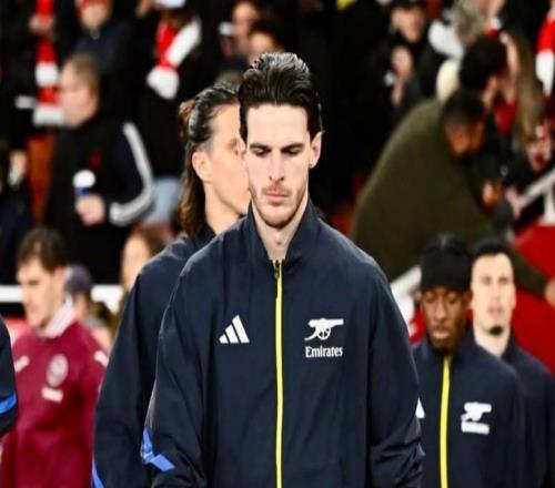 博主:赖斯虽然身体不适,但他本想随队前往欧冠客场