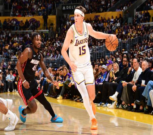 里夫斯身价飙升!美媒晒NBA30队最大挑战:火箭队三分勇士队自满