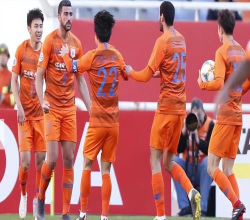 魯能本土陣容補強有新思路，或考慮內(nèi)部挖潛，兩新星被看好踢主力