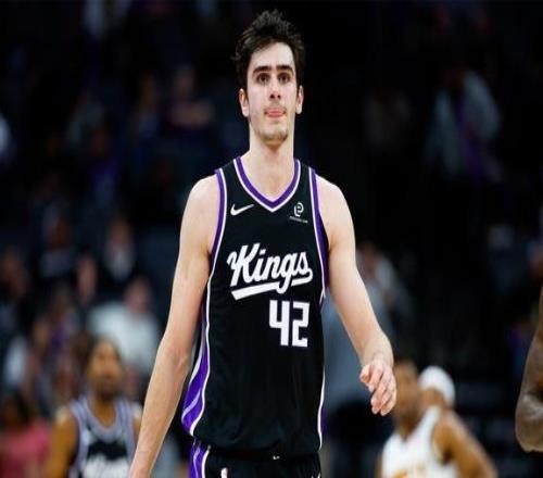 22+10卻落選新秀賽，國王二輪秀打瘋，德羅贊怒為小弟發聲