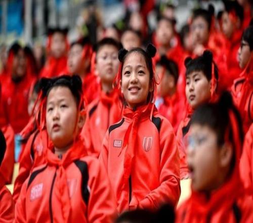 成都中超主场收官战:赛场燃激情,城市展温情