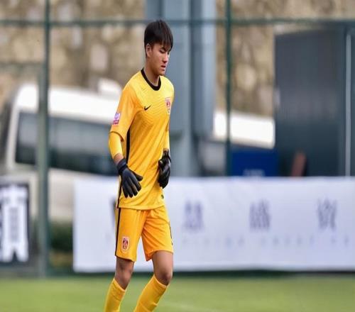 意外!薛庆浩本轮亚冠低级失误差点丢球,下一场门将位置将迎大鱼