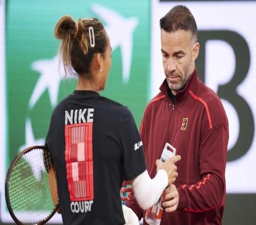 鄭欽文取關功勛教練里巴，師徒關系再生變數