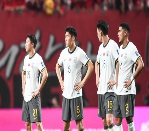 韩媒:中国男足没有脑子,靠送礼进国家队,只对钱感兴趣