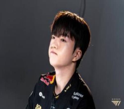 T1低迷原因找到了Keria：出現(xiàn)腸胃問題和感冒，狀態(tài)急劇下滑
