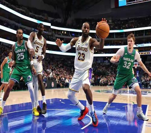 湖人逆轉獨行俠！詹姆斯末節轟11+3+2，41歲的他2大能力仍是頂級