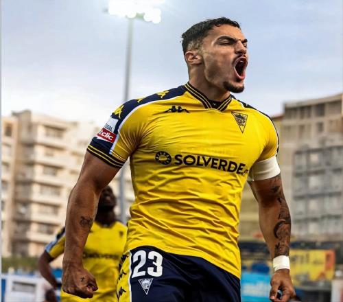 泰山队中卫补强杀出新黑马,曾在本菲卡踢首发,未来将正式挑大梁