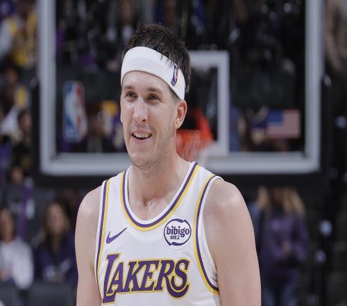 里夫斯背靠背合砍92分，創(chuàng)NBA落選秀連續(xù)兩天總得分紀(jì)錄