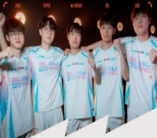 先鋒賽首日將打響！吧友們覺得BLG麵對BFX最終比分將會是