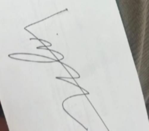 要來中國了!韓網粉絲曬照:在機場遇到了Viper要了簽名