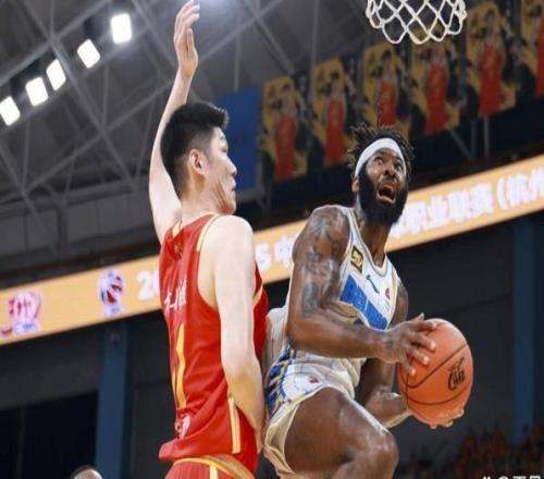 北京7连胜终结!输球真因曝光,外援12中4正负值13,成最大毒瘤