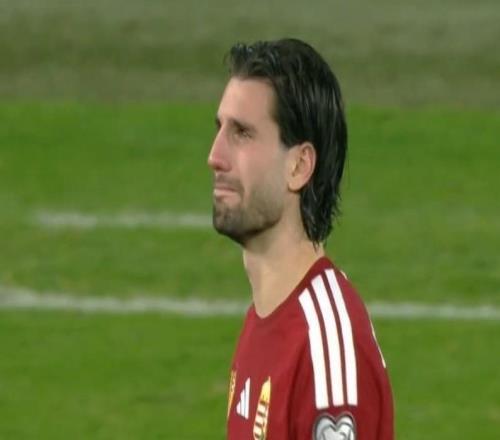 從天堂到地獄，索博在21領(lǐng)先后瘋狂慶祝，被絕殺后傷心落淚