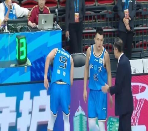 CBA最新排名,广厦队重回第二,首钢输球依旧排名前四