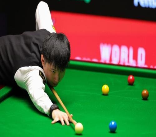 斯诺克世锦赛中国德比落幕，赵心童力克丁俊晖挺进八强